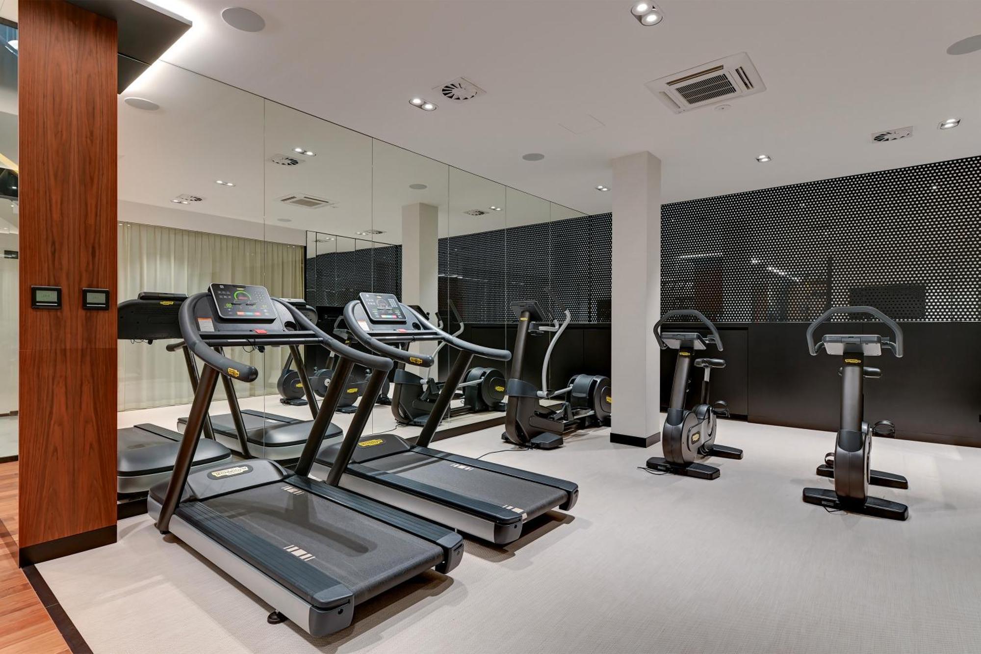 Brabank Riverside - Sauna, Business & Gym By Downtown Apartments Gdańsk Buitenkant foto