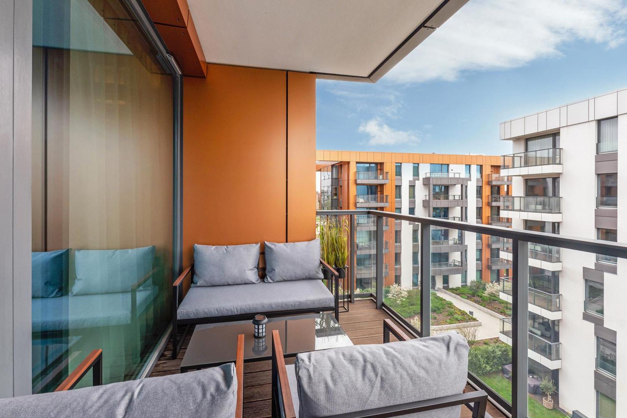 Brabank Riverside - Sauna, Business & Gym By Downtown Apartments Gdańsk Buitenkant foto